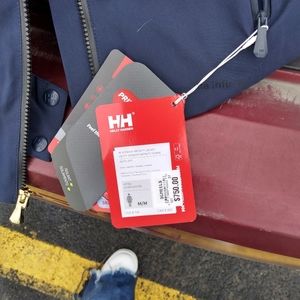 Helly Hansen ski jacket size medium black